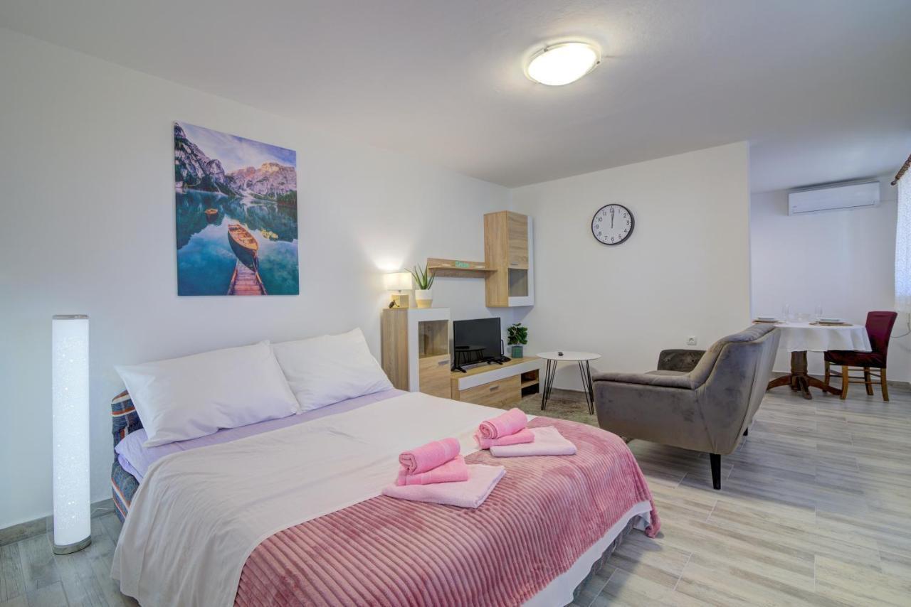 Apartments Maria Senj  Ngoại thất bức ảnh