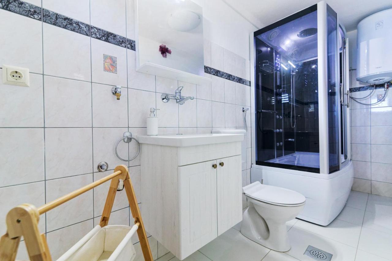 Apartments Maria Senj  Ngoại thất bức ảnh